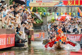 「横幅画卷」红魔出品？双红会名单有8位球员来自我魔自家青训